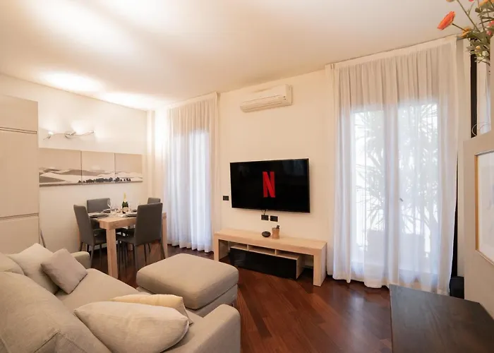 Brera-Centro, Stylish And Central New Apartment